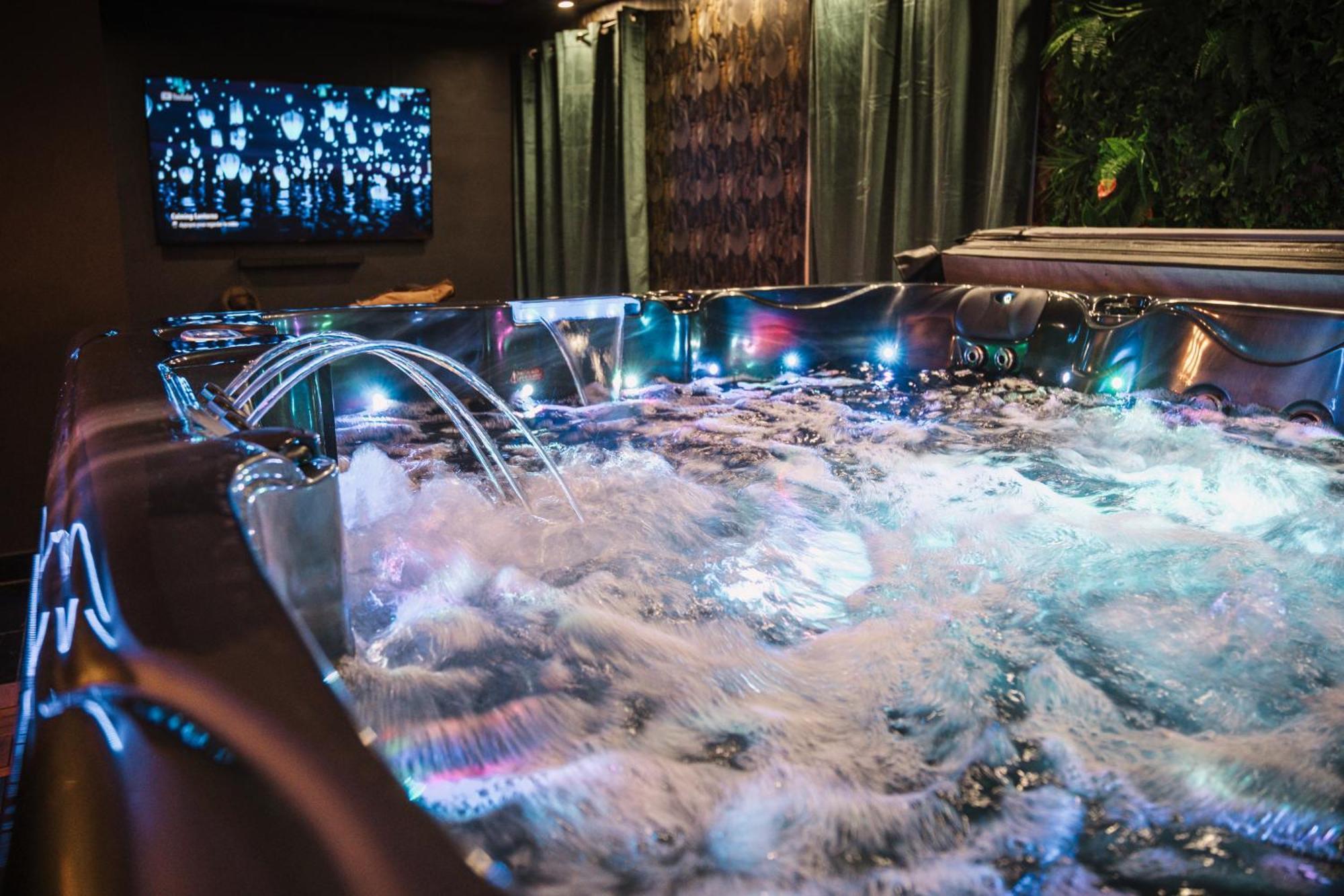 L Escale Jacuzzi Et Sauna Évreux Esterno foto